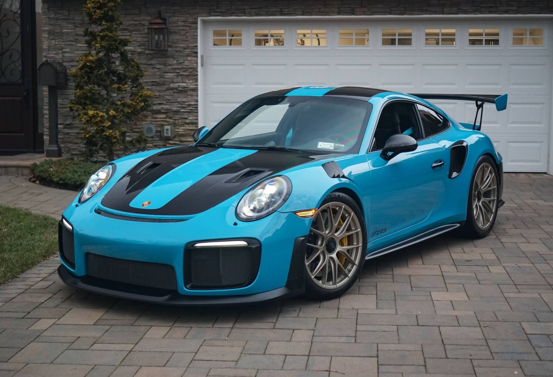 Used 2018 Porsche 911 GT2 RS For Sale Sold ILusso Stock M85494 used-2018-porsche-911-gt2-rs-for-sale-sold-ilusso-stock-m85494