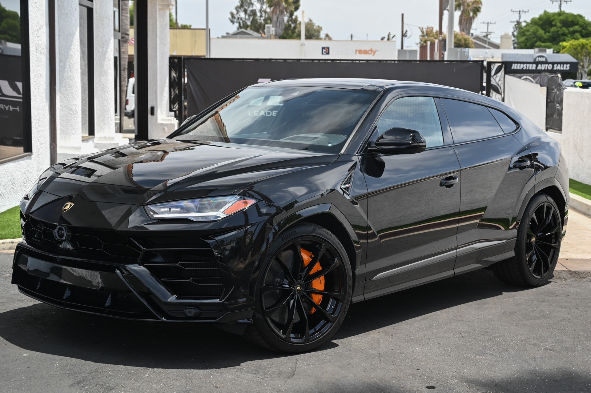 ALLYOURS ウヌセット Used 2020 Lamborghini Urus For Sale (Sold) | iLusso Stock #40526