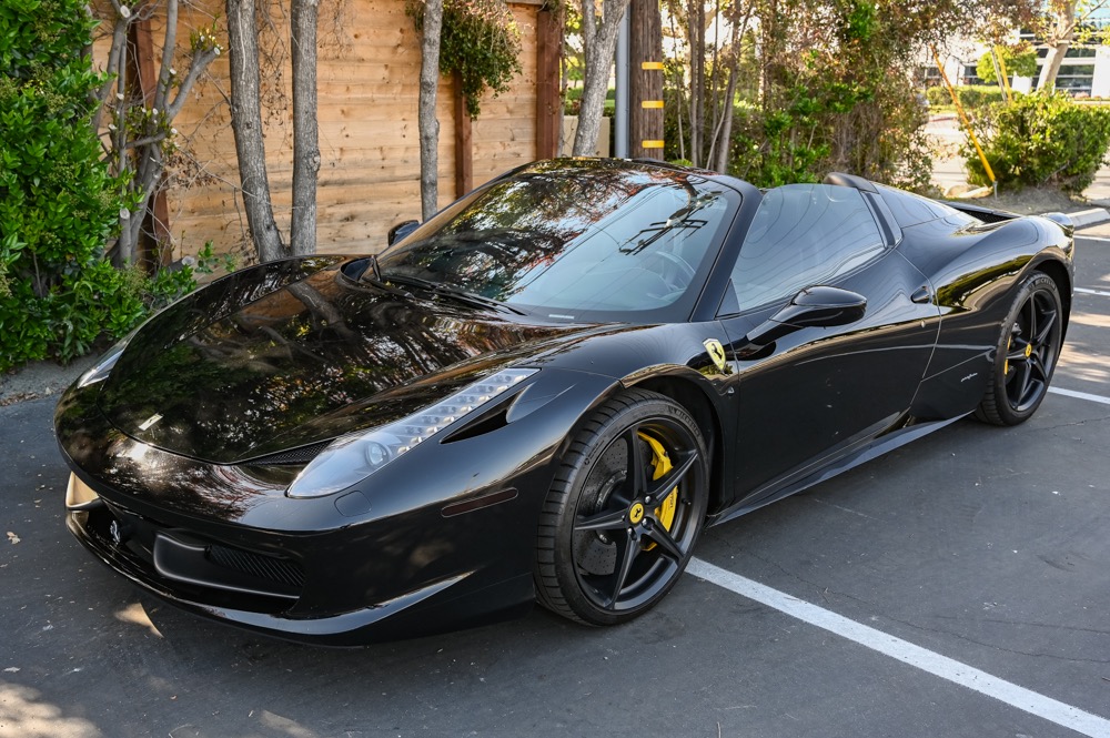 Максимальная скорость, превышающая 325 км/ч