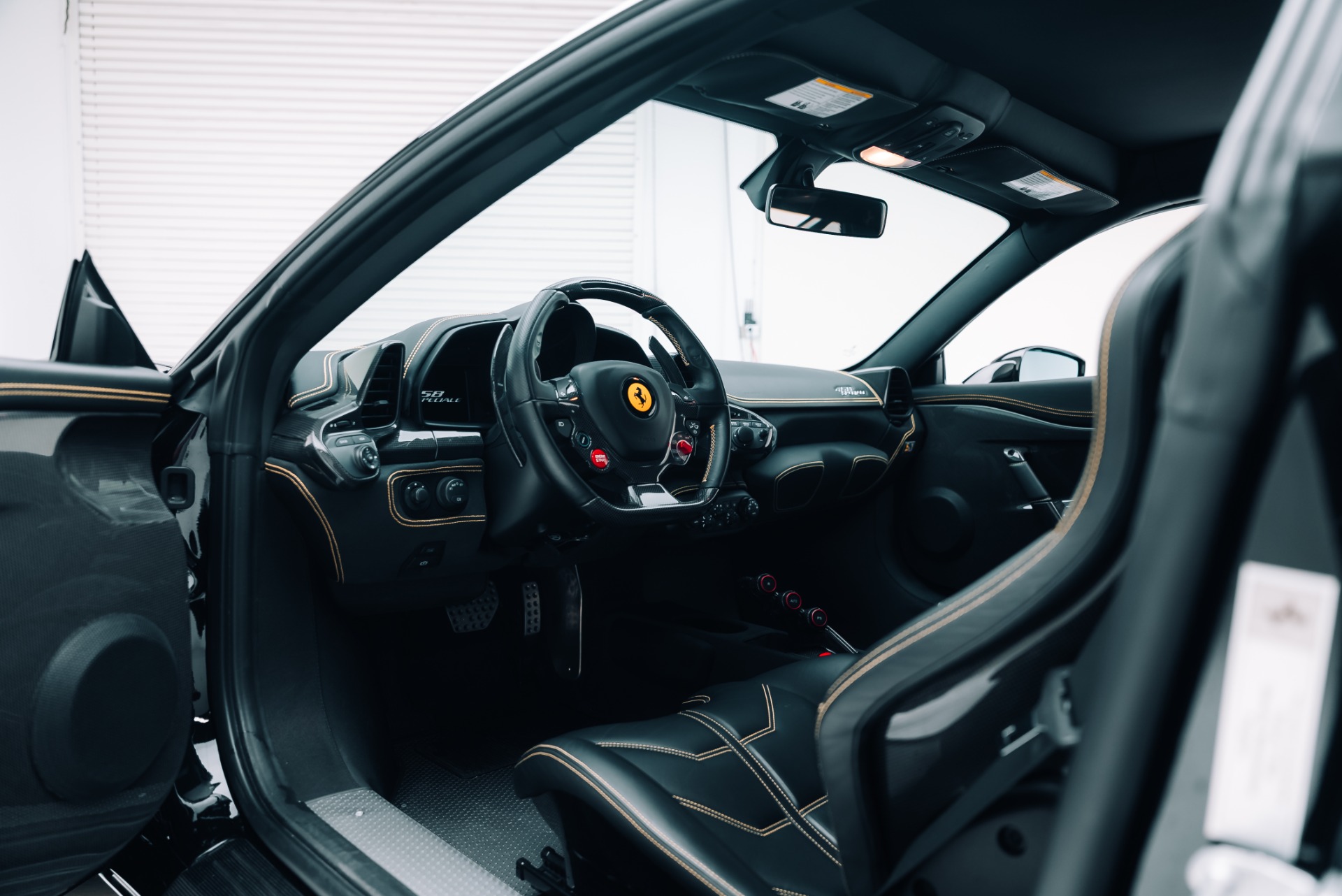 2015 Ferrari 458 Speciale photo 2