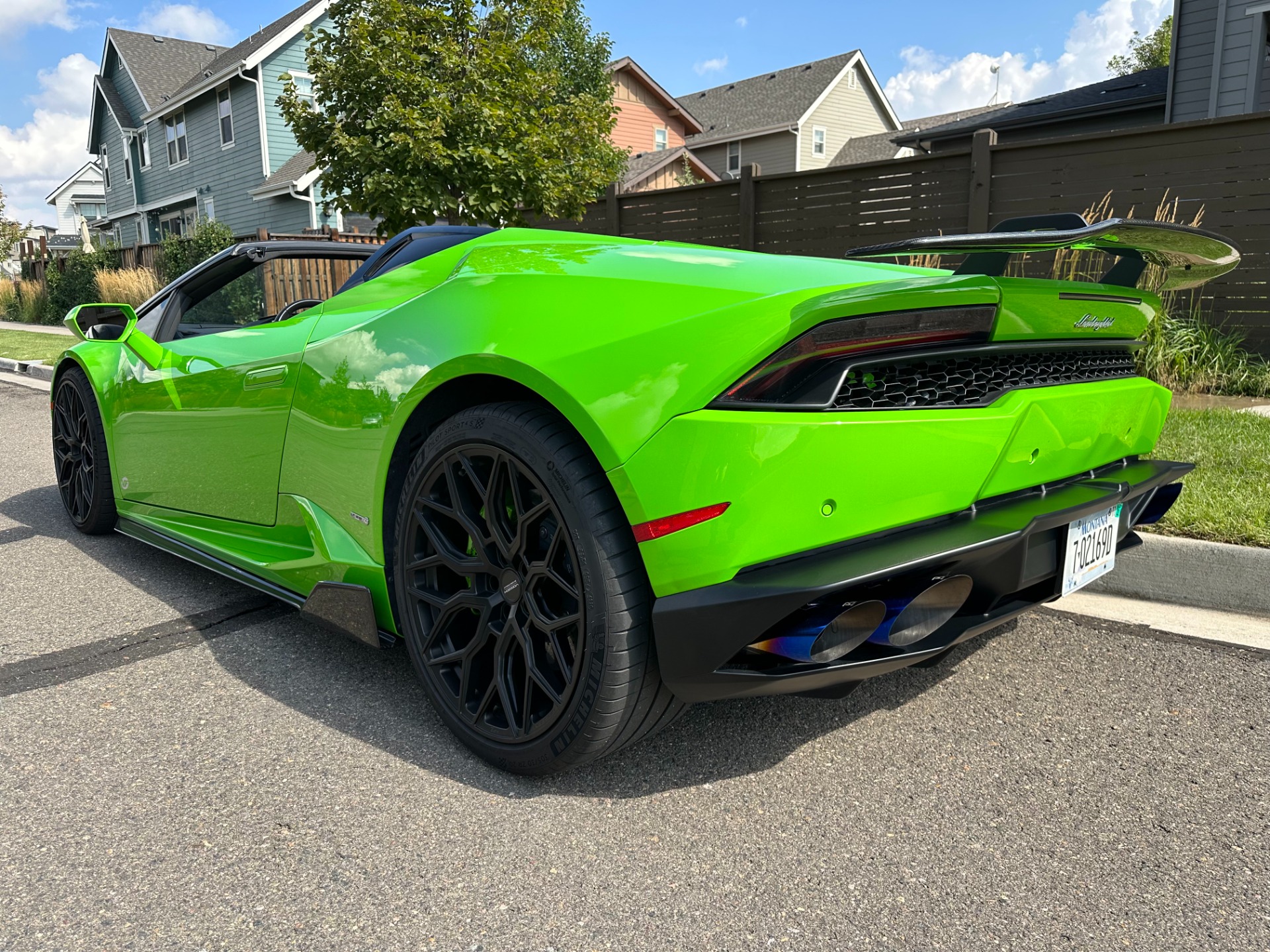 Used 2017 Huracan LP 6104 Spyder For Sale (269,000