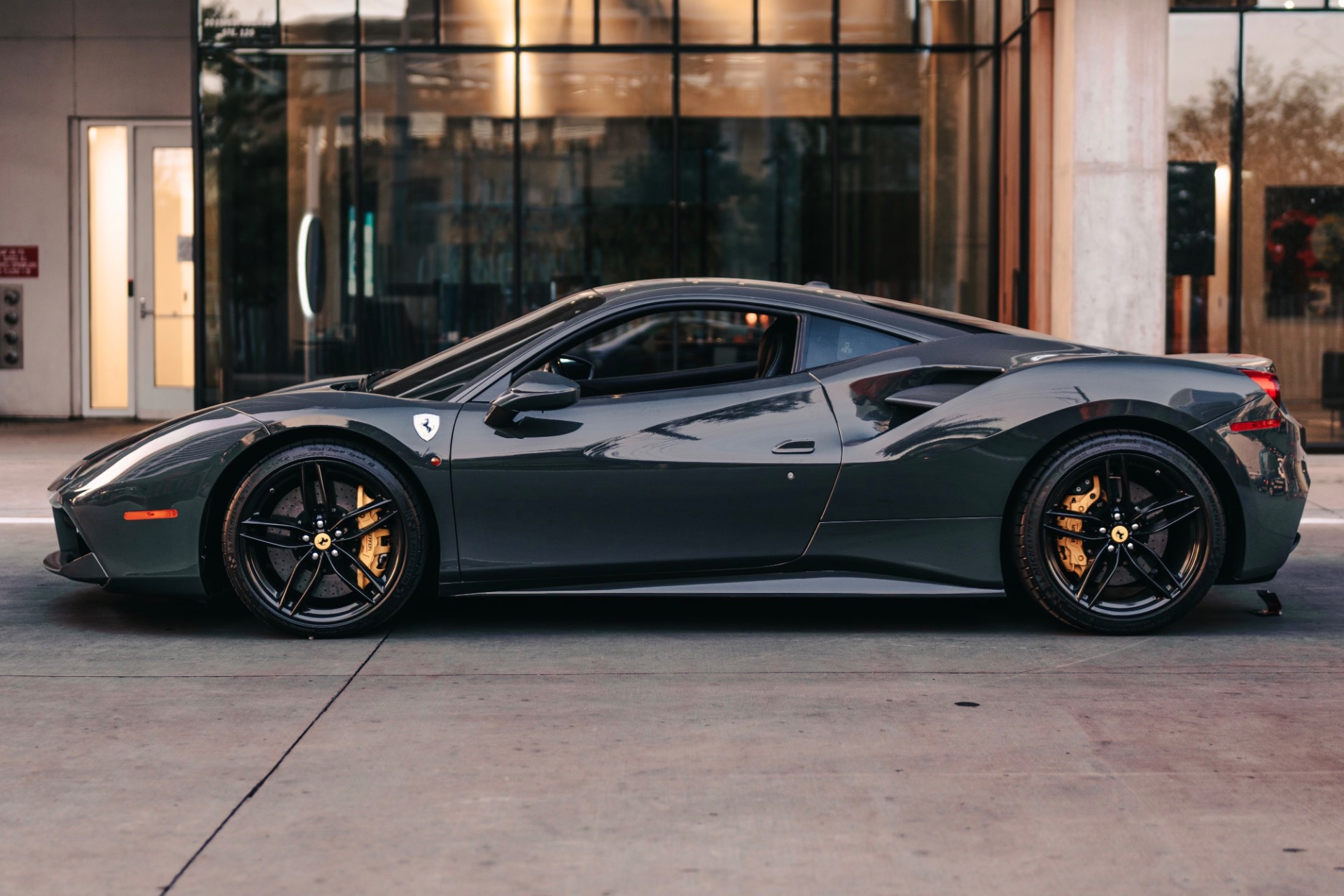 ferrari 488 gtb