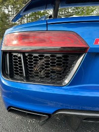 Used 2017 Audi R8 5.2 quattro V10 Plus for sale Sold at iLusso in Costa Mesa CA 92626 15