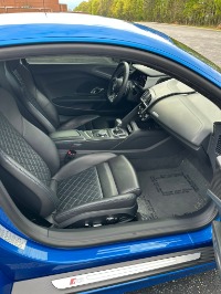 Used 2017 Audi R8 5.2 quattro V10 Plus for sale Sold at iLusso in Costa Mesa CA 92626 17