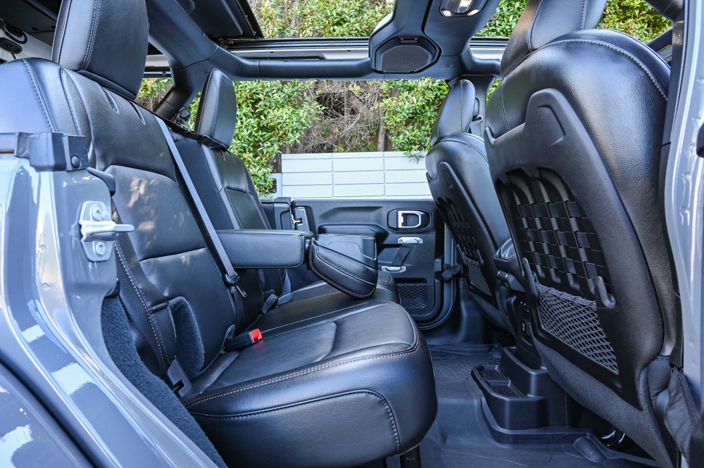 Jeep Wrangler Unlimited 2022 Interior