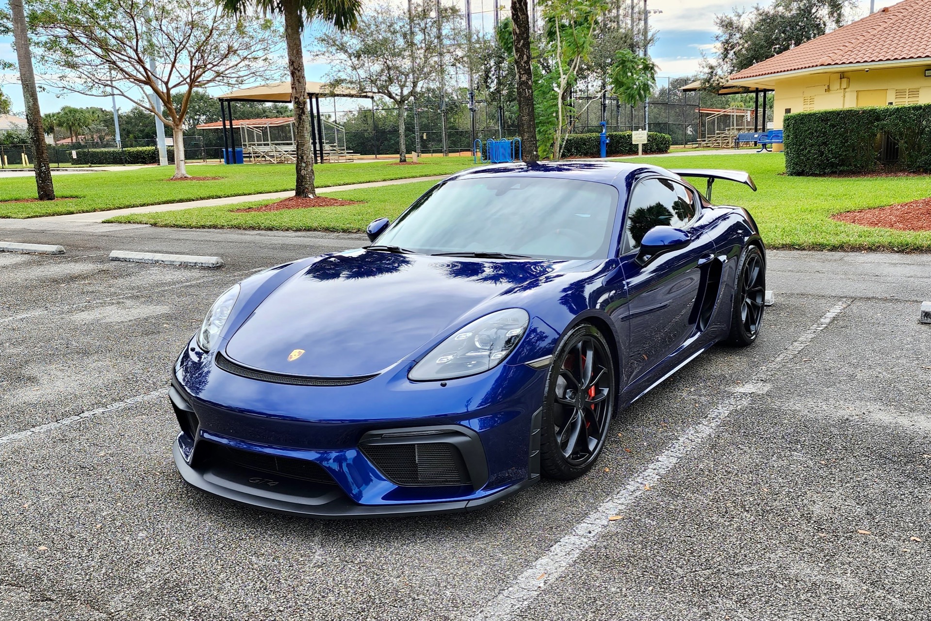 Used 2020 Porsche 718 Cayman GT4 For Sale Sold ILusso Stock M289342 used-2020-porsche-718-cayman-gt4-for-sale-sold-ilusso-stock-m289342