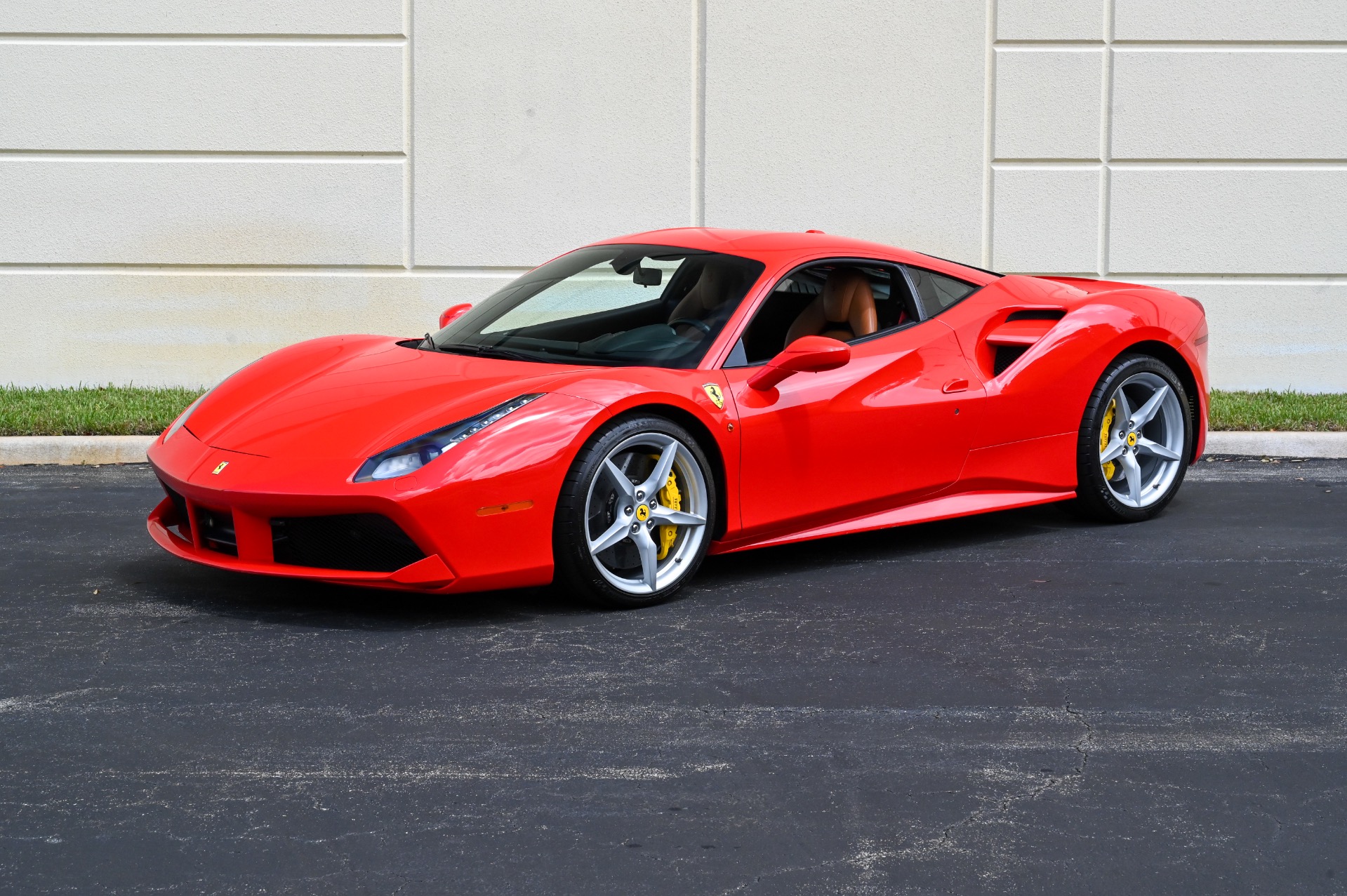 Felix Baumgartner | New toy for 2017 Ferrari 488 GTB