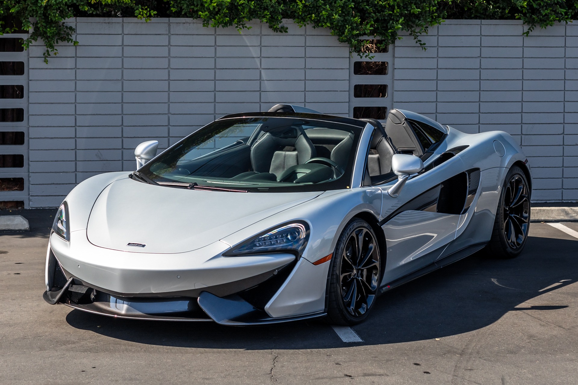 Used 2019 McLaren 570S Spider For Sale (175,000) iLusso Stock 006220
