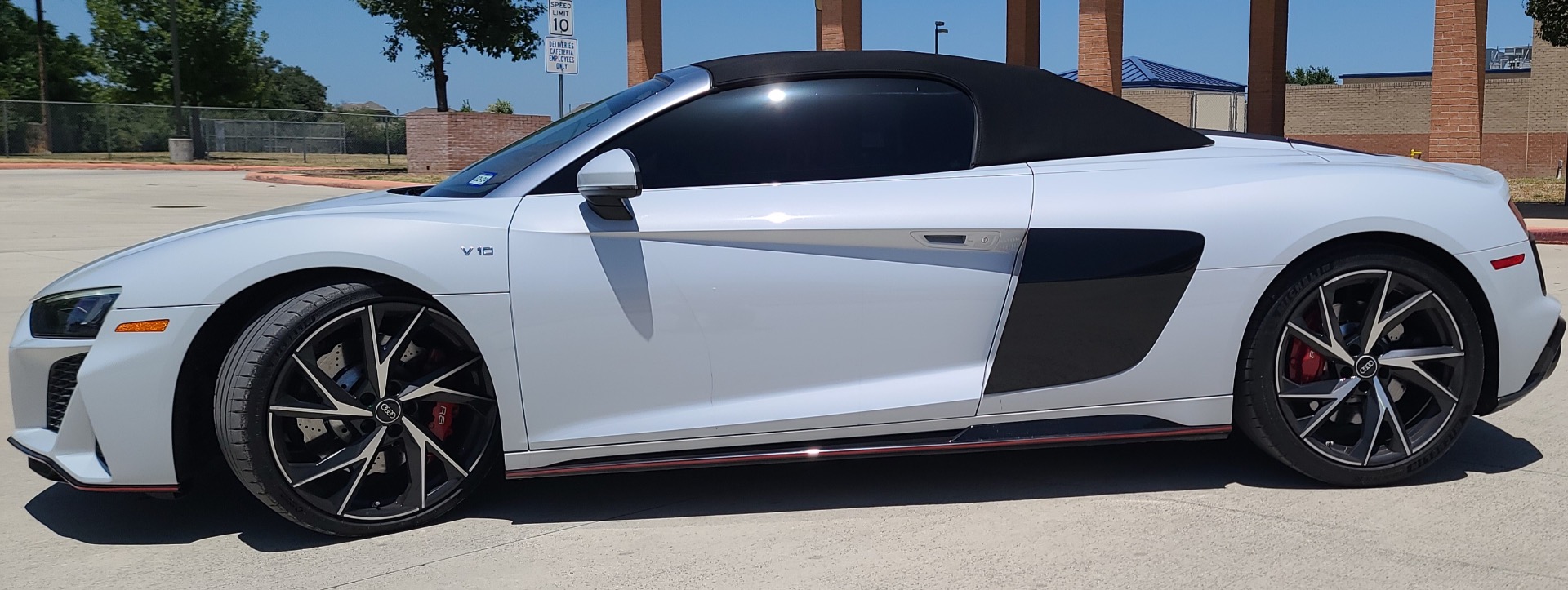 Audi R8 2022 Spyder White