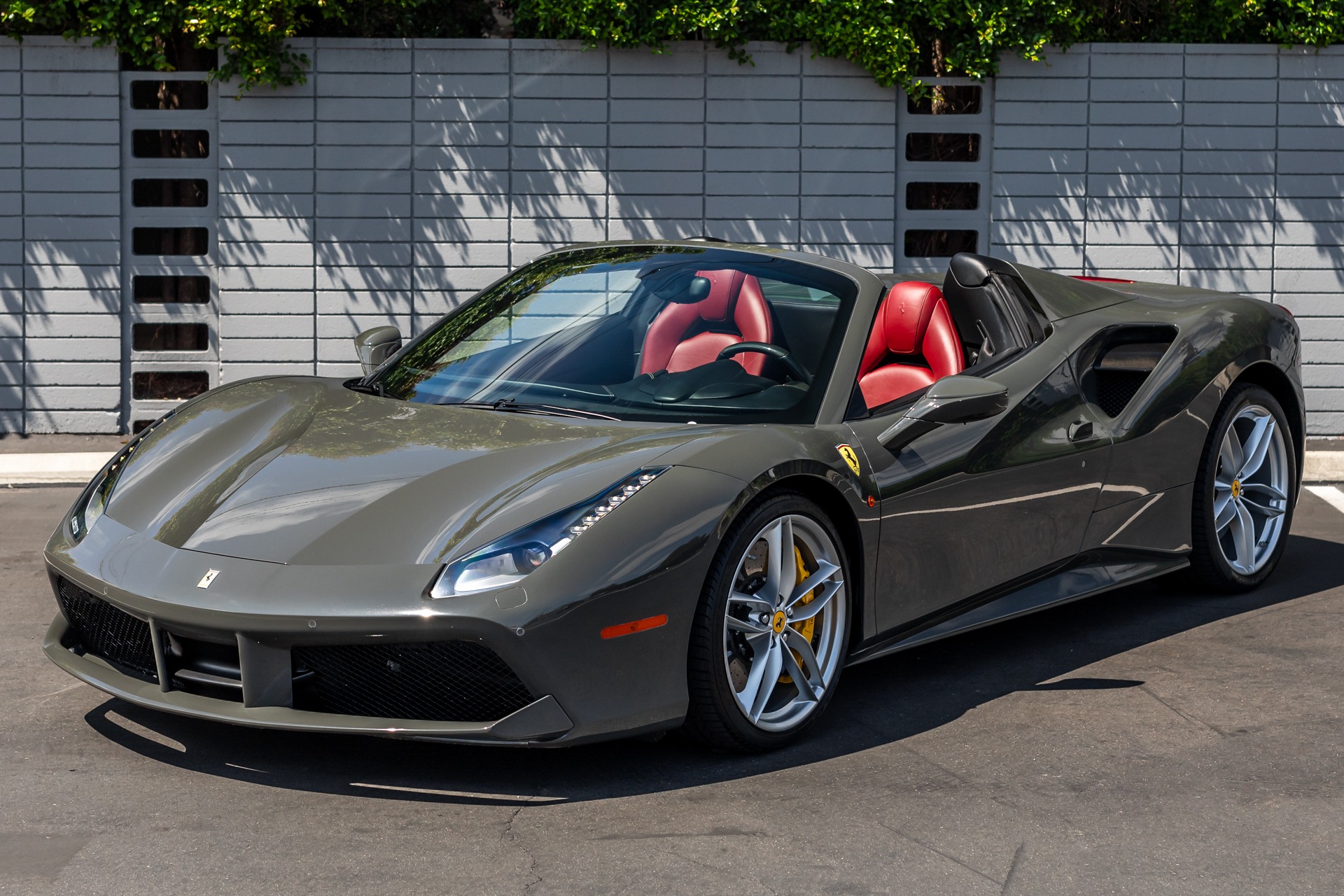 used-2017-ferrari-488-spider-for-sale-sold-ilusso-stock-227447