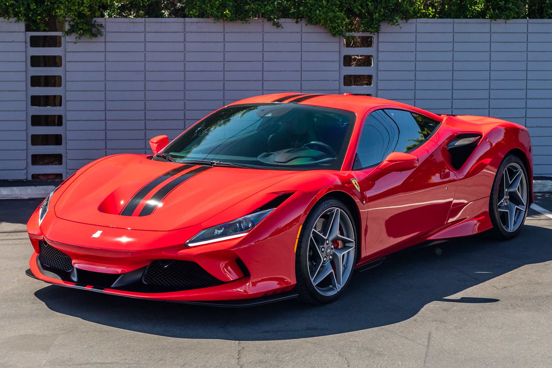 Ferrari F8 tributo 1/64 ミニカー ミニカー