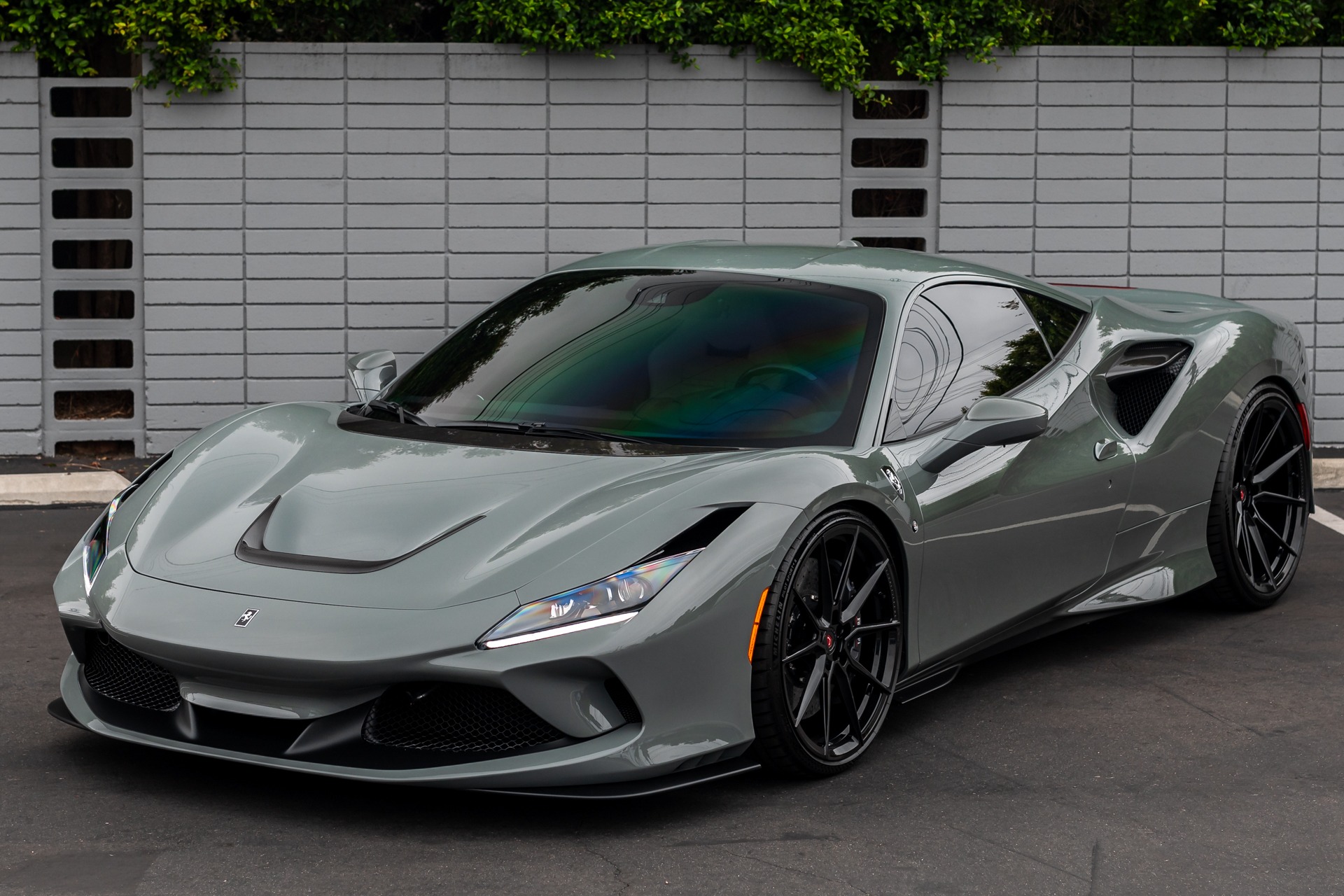 Ferrari F8 tributo 1/64 ミニカー ミニカー