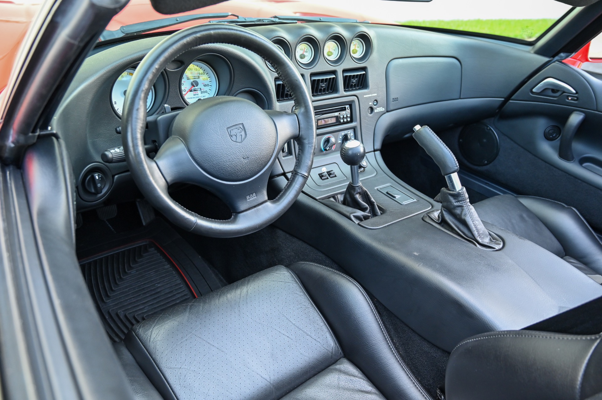 2000 Dodge Viper Gts R Interior 2000-dodge-viper-gts-r-interior