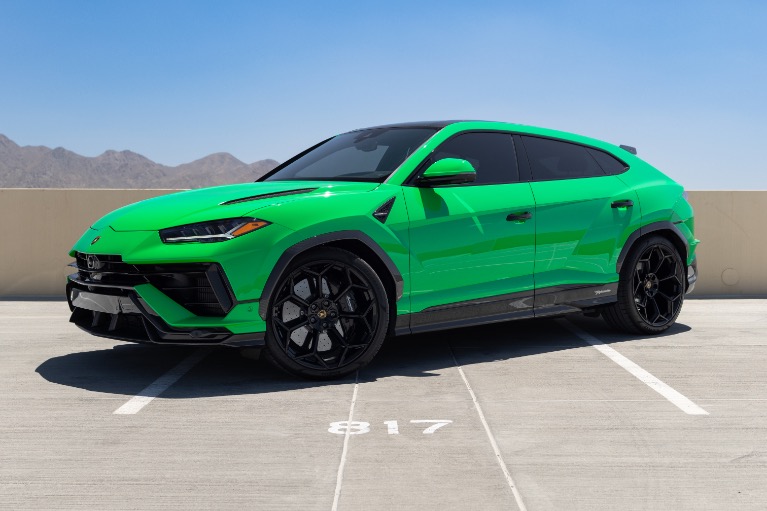 2023 Lamborghini Urus Performante
