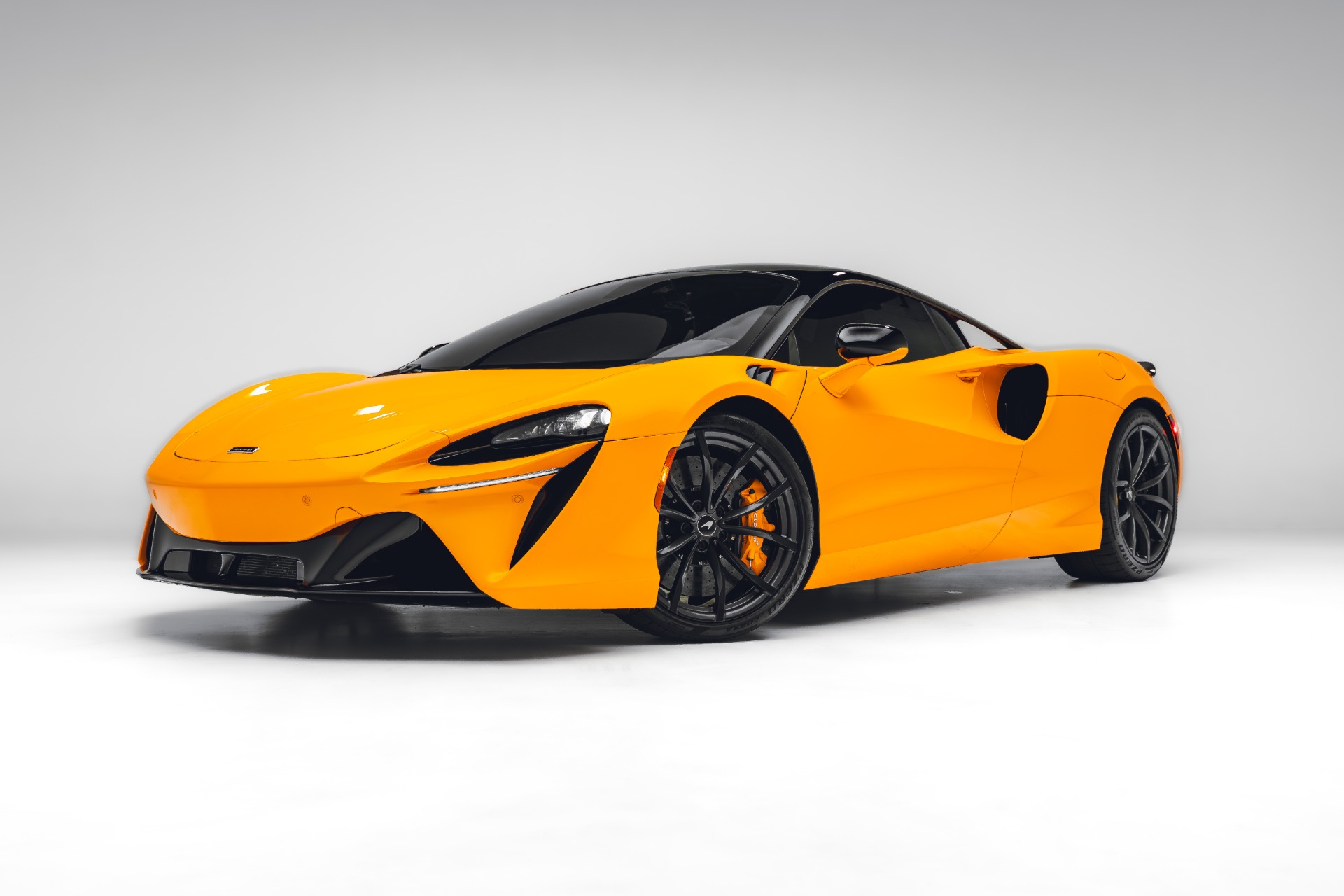 2023 McLaren Artura 3.0 Performance's photo