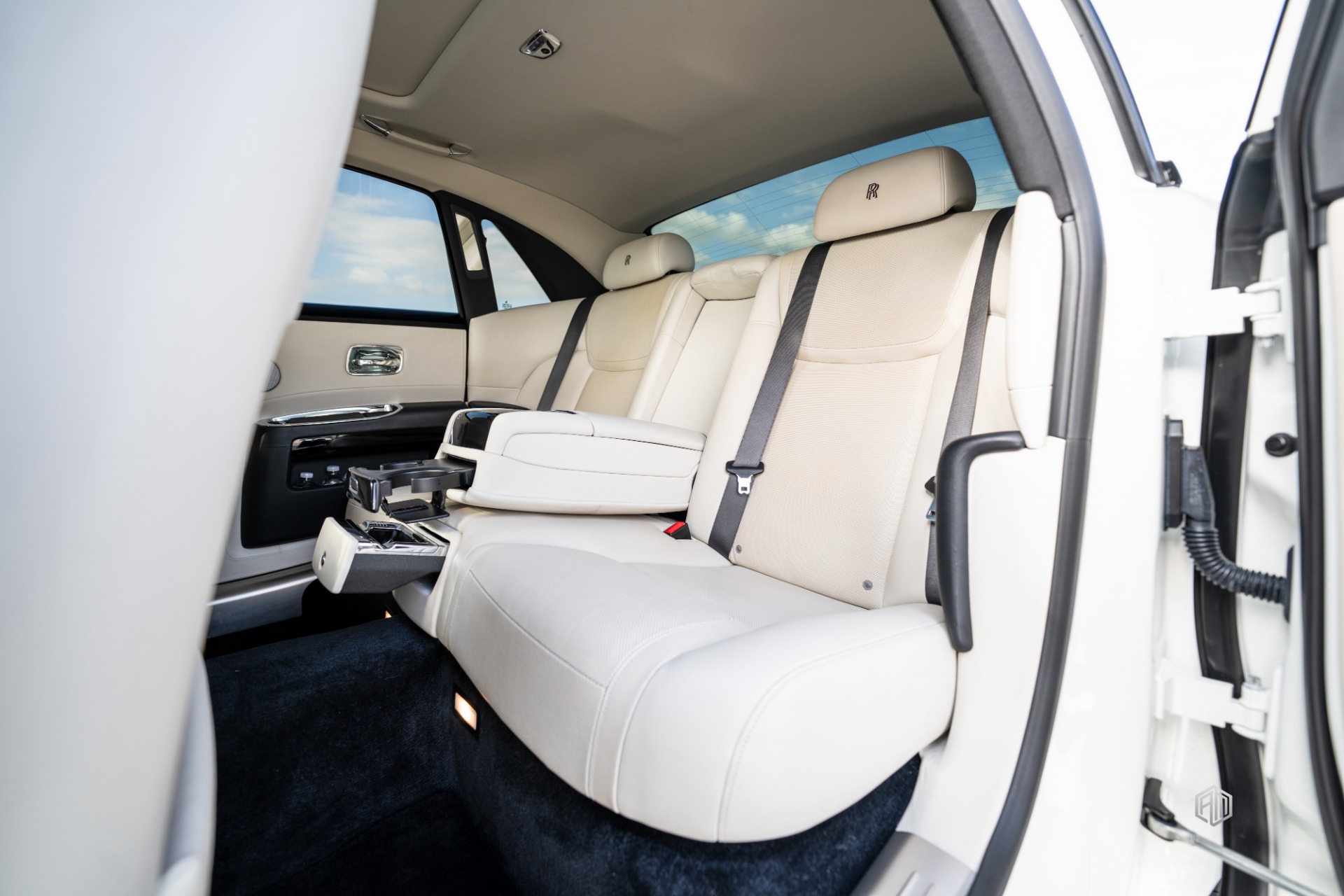 2016 Rolls-Royce Ghost Base - Photo 32