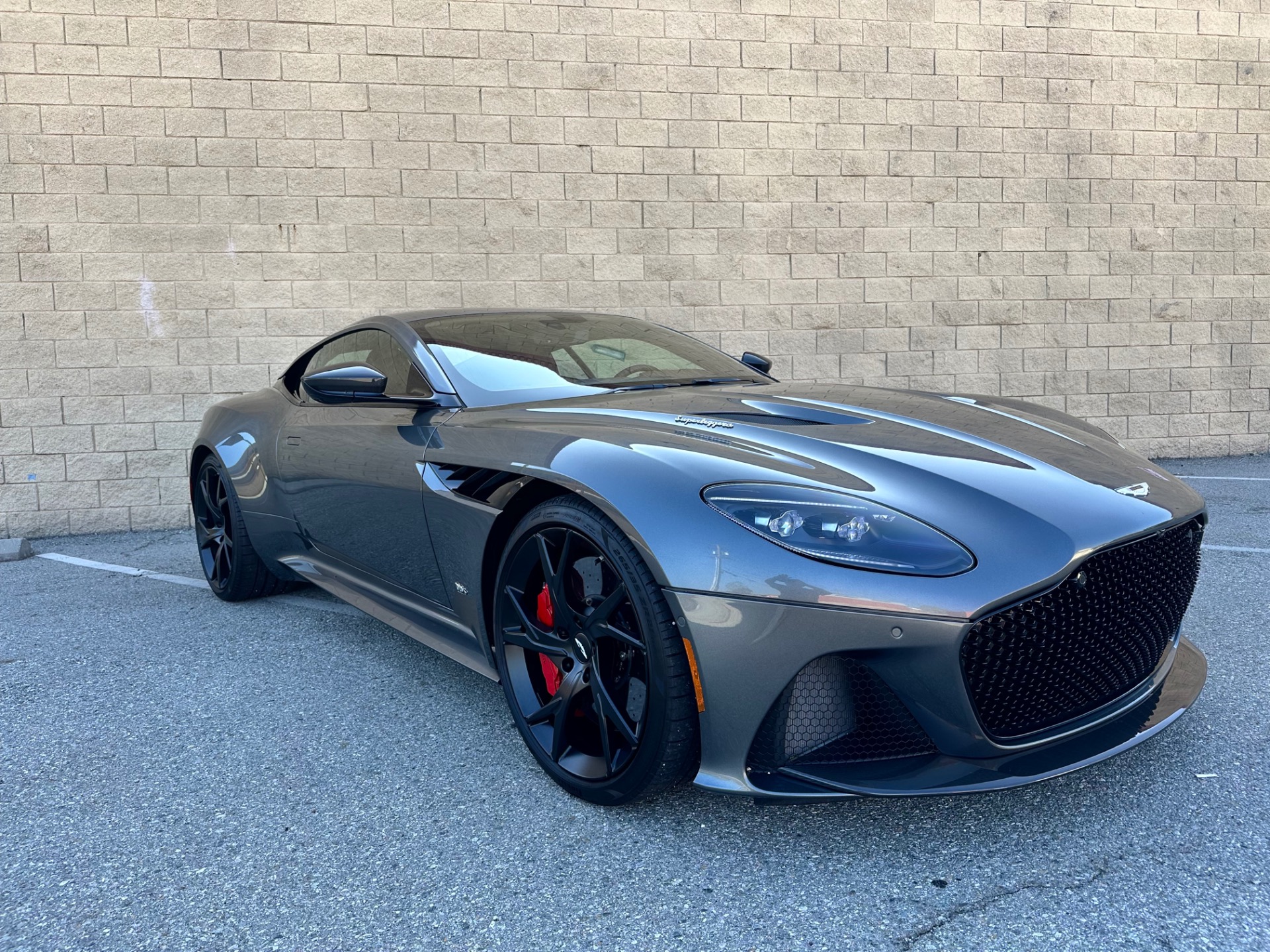 Used 2019 Aston Martin DBS Superleggera For Sale (Sold) | iLusso