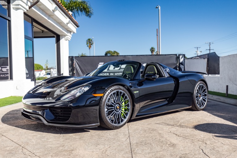 Used 2015 Porsche 918 Spyder Base for sale $1,699,000 at iLusso in Costa Mesa CA