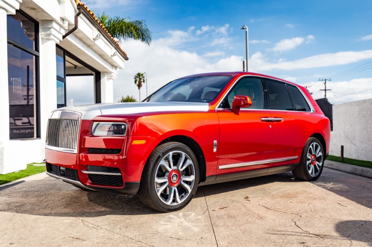 Used 2019 Rolls-Royce Cullinan for sale $394,000 at iLusso in Costa Mesa CA