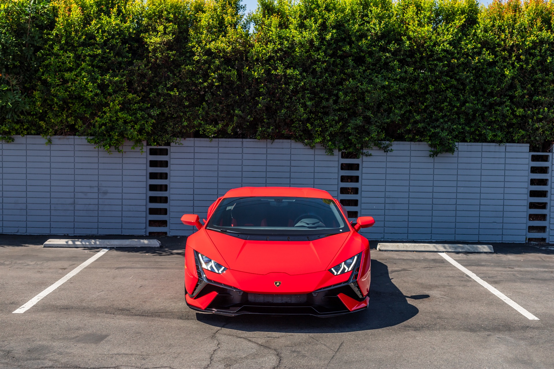ビットチャージ　ランボルギーニ！ 2024 Lamborghini Revuelto VIN: ZHWUC1ZM6RLA00997 - CLASSIC.COM