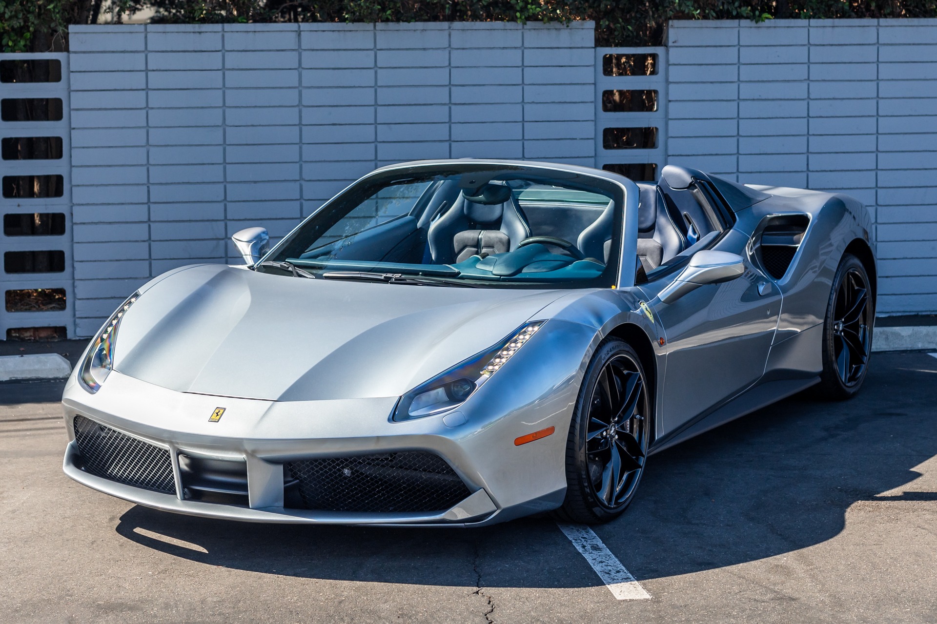 Used 2018 Ferrari 488 Spider For Sale at Ferrari of Long Island | VIN:  ZFF80AMA9J0233518