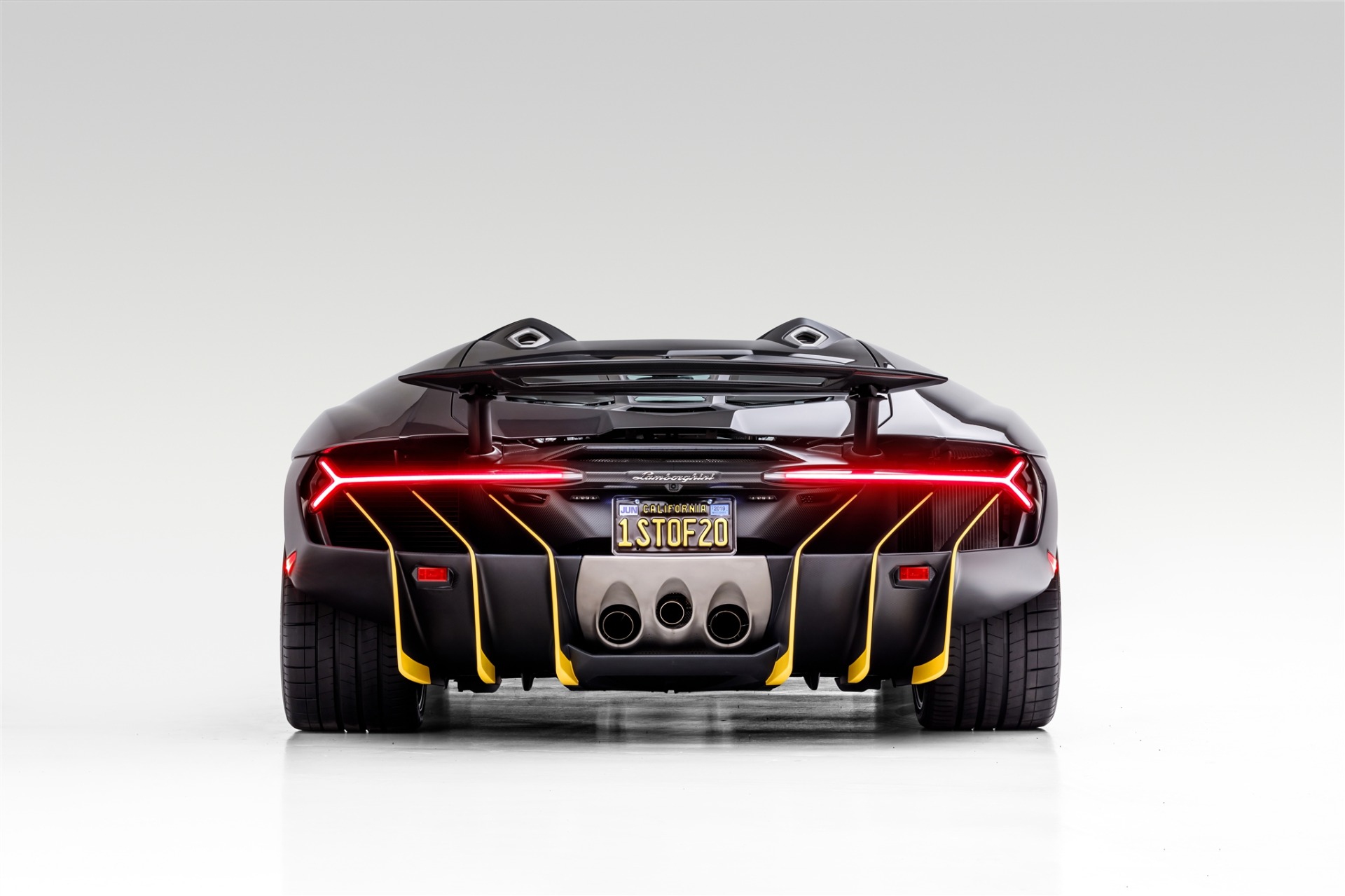 Used 2017 Lamborghini Centenario Roadster For Sale (Sold) | iLusso