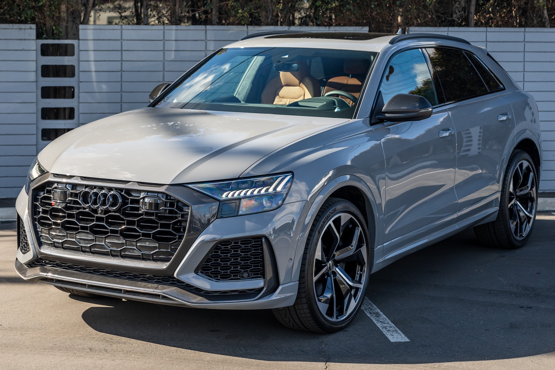 2023 Audi RS Q8 -'s photo