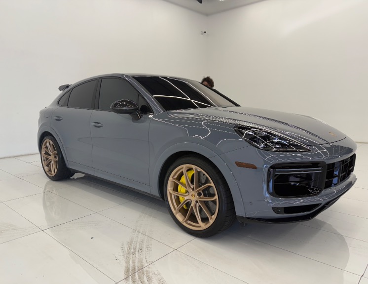 Used 2022 Porsche Cayenne Turbo GT for sale $182,900 at iLusso in Costa Mesa CA
