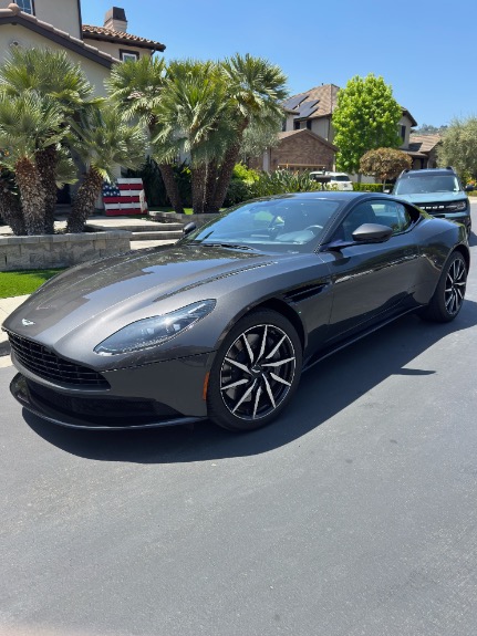 2019 Aston Martin DB11 Base