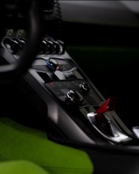 Used 2017 Lamborghini Huracan LP 580-2 for sale $224,900 at iLusso in Costa Mesa CA 92626 4