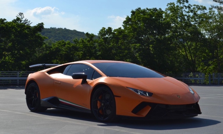 Used 2018 Lamborghini Huracan LP 640-4 Performante for sale $339,900 at iLusso in Costa Mesa CA