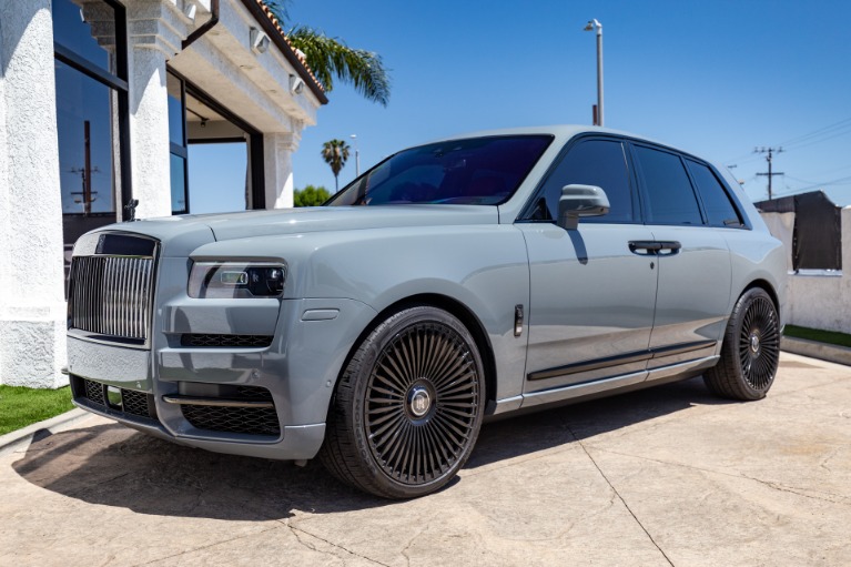 Used 2021 Rolls-Royce Cullinan Black Badge for sale $588,000 at iLusso in Costa Mesa CA