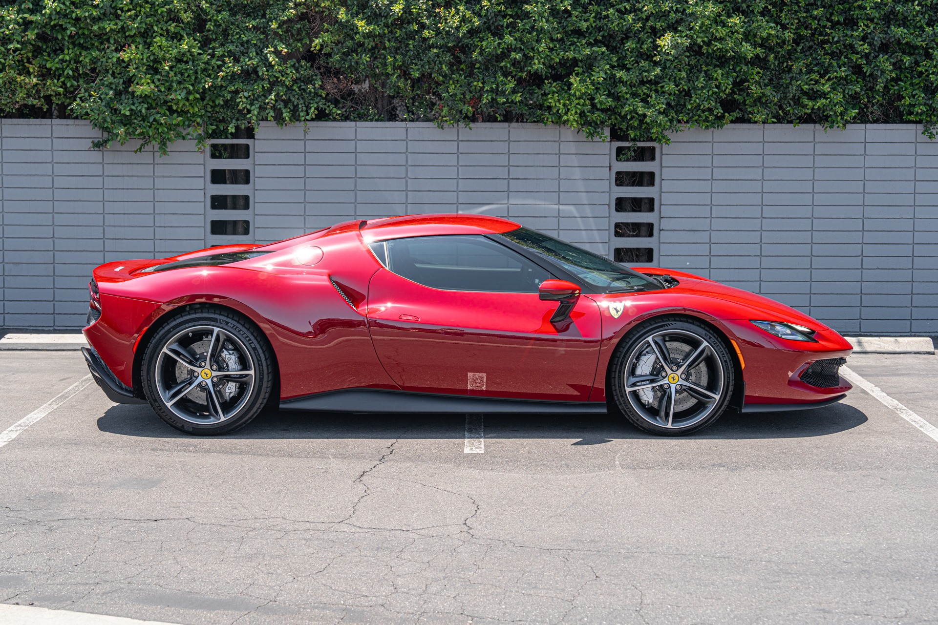 2024 Ferrari 296 GTB photo 3