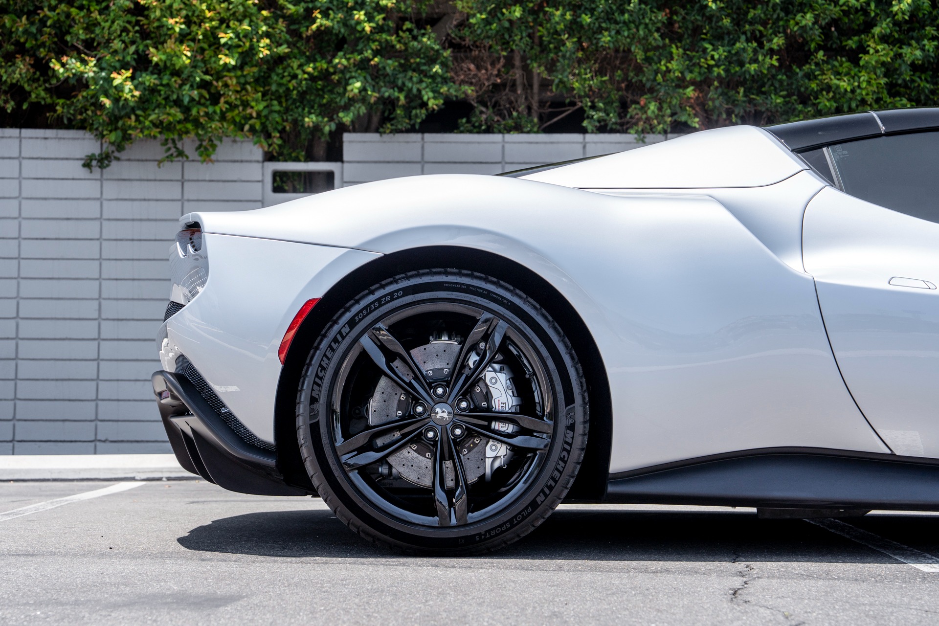 2024 Ferrari 296 GTS photo 10