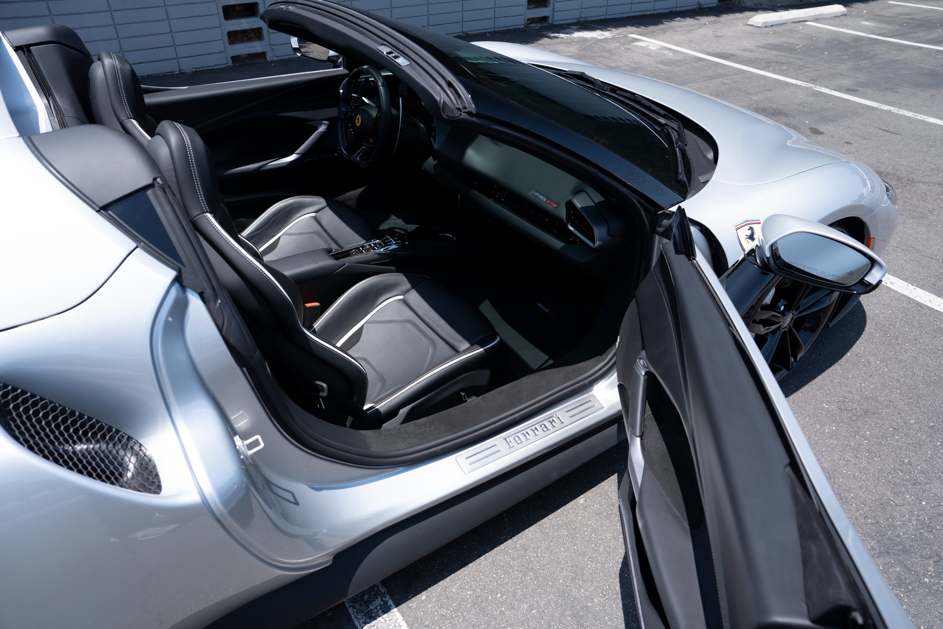 2024 Ferrari 296 GTS photo 17