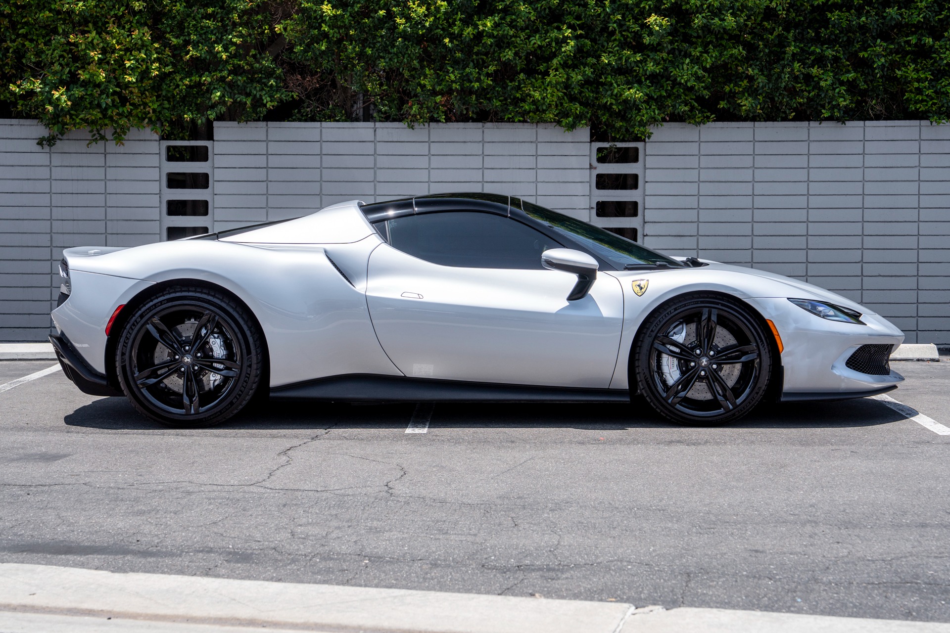 2024 Ferrari 296 GTS photo 3