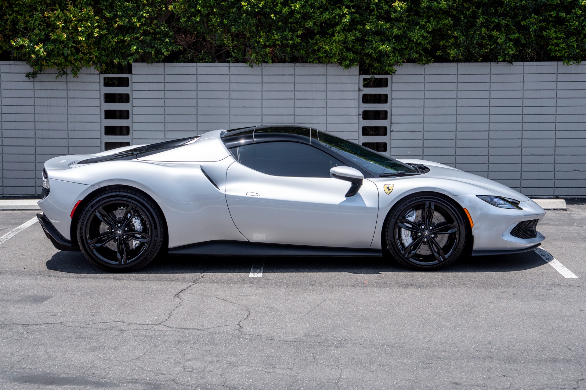 2024 Ferrari 296 GTS photo 8