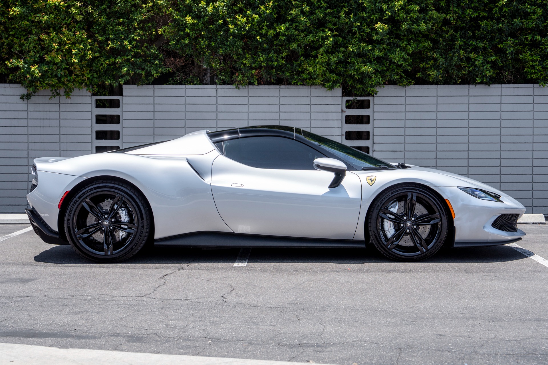 2024 Ferrari 296 GTS photo 9