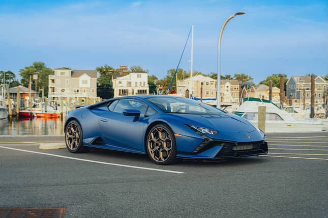 2023 Lamborghini Huracan Tecnica's photo