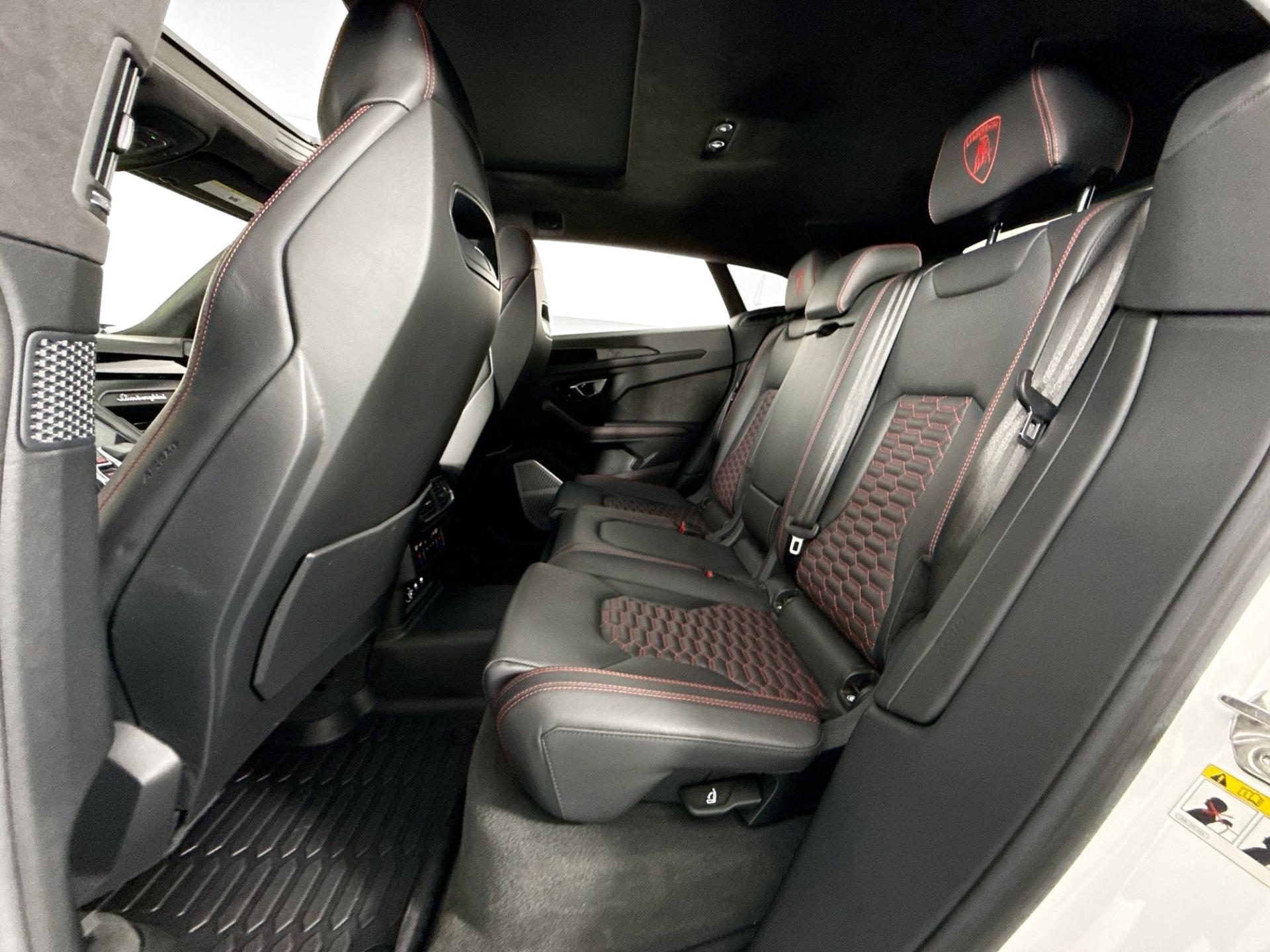2021 Lamborghini Urus Base - Photo 24