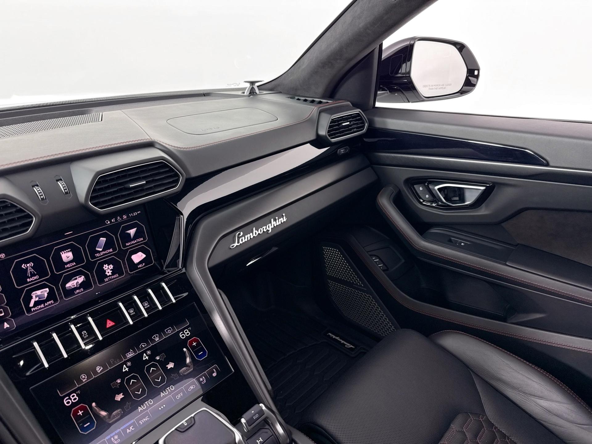 2021 Lamborghini Urus Base - Photo 26