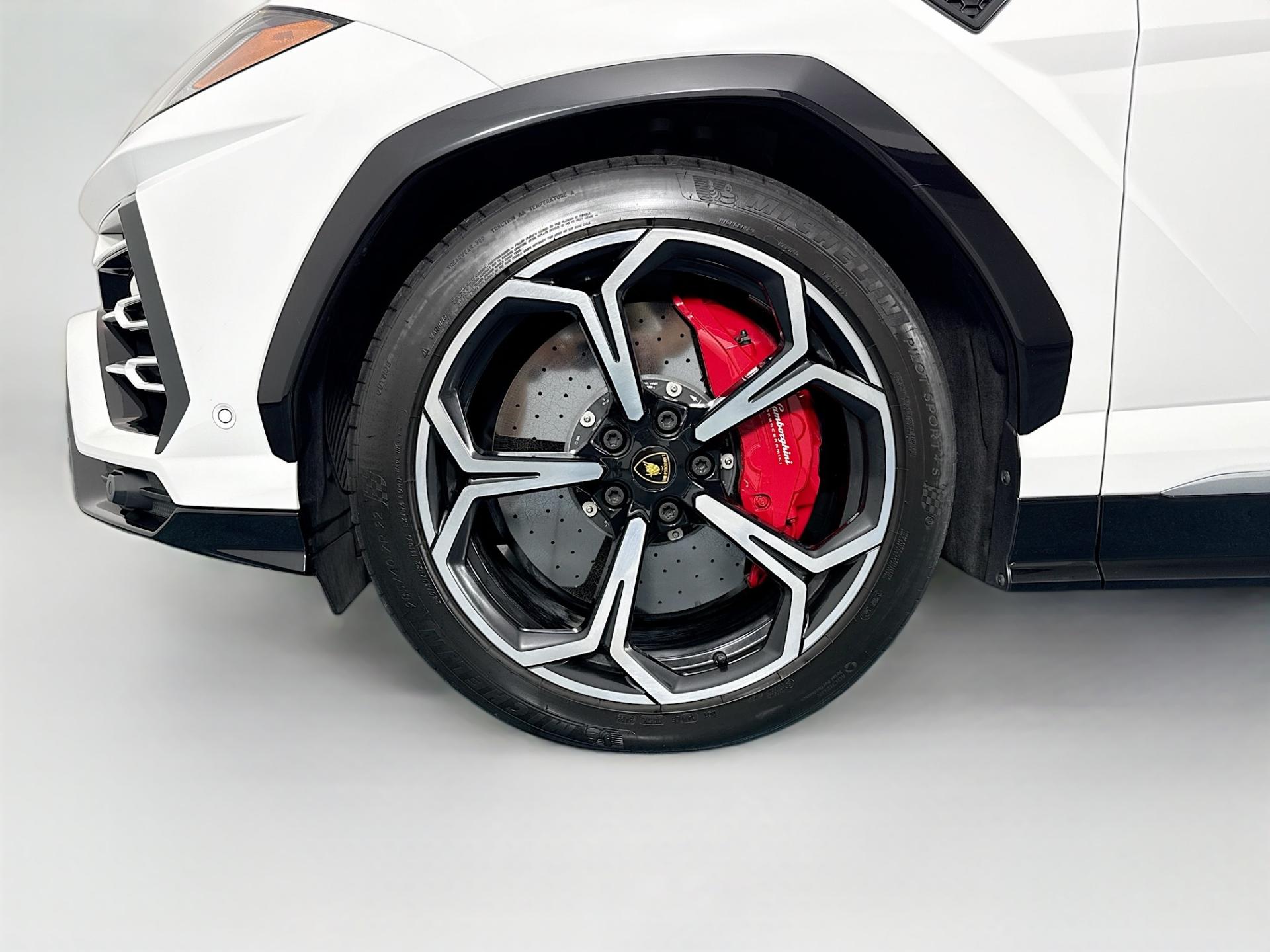 2021 Lamborghini Urus Base - Photo 43