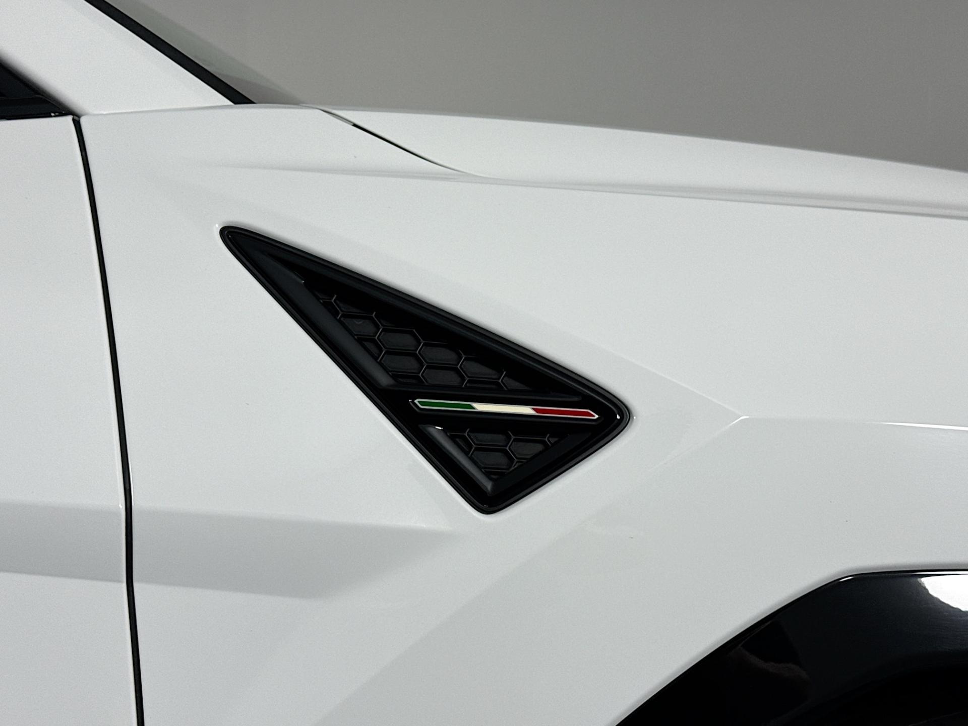 2021 Lamborghini Urus Base - Photo 54