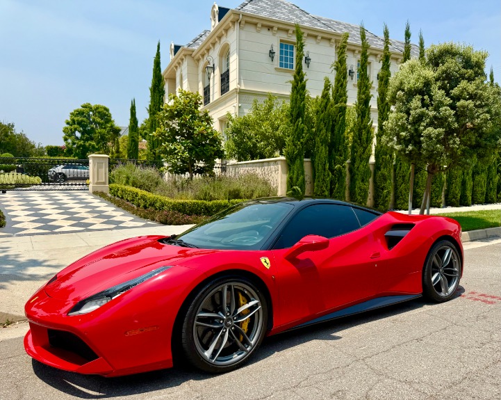2016 Ferrari 488 GTB Base