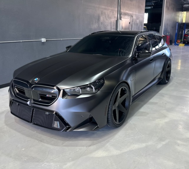 2025 BMW M5 M5 Touring's photo