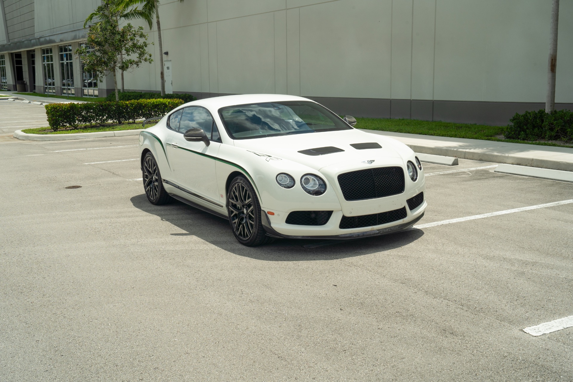 Used 2015 Bentley Continental GT3-R For Sale (Sold) | iLusso Stock