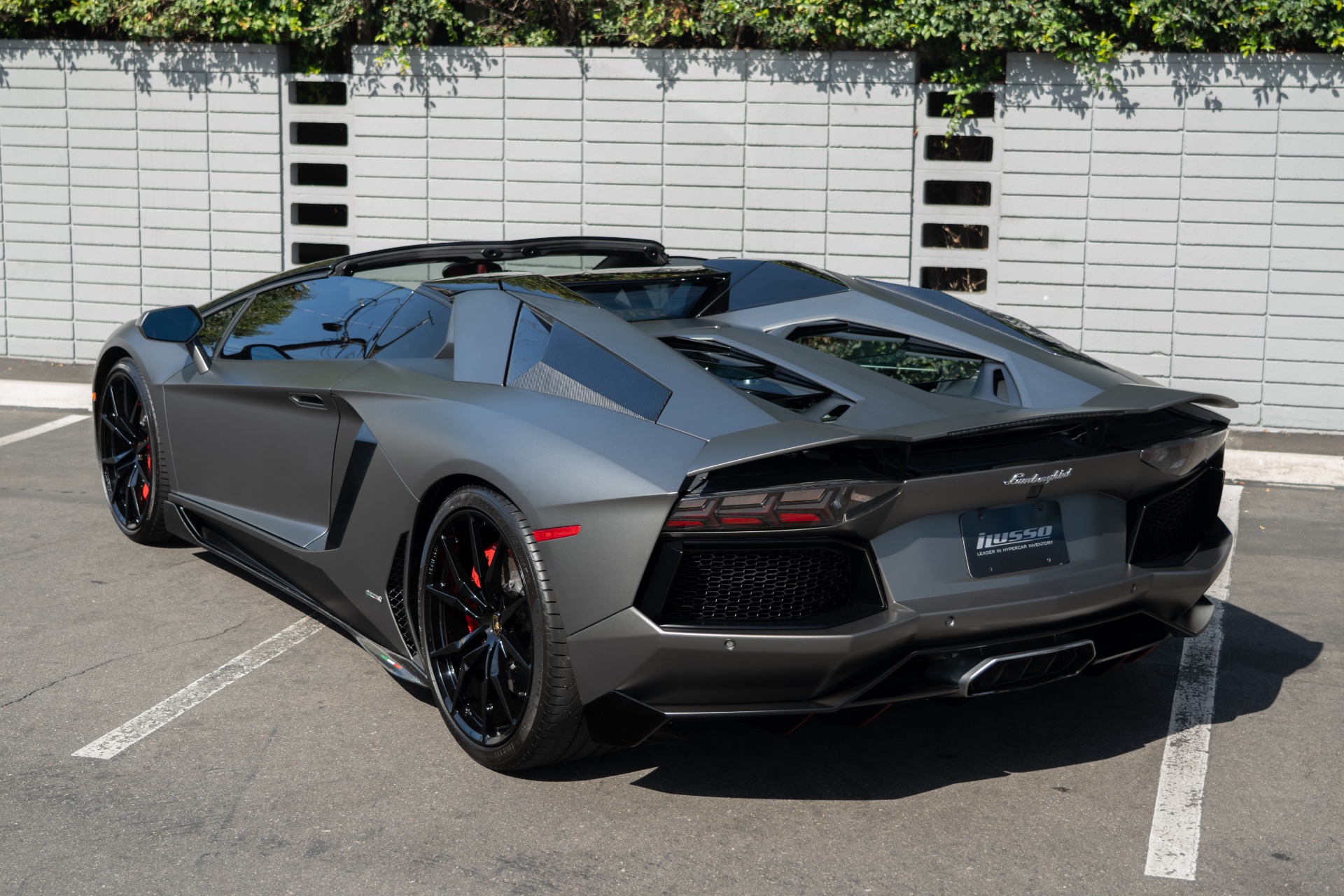 2015 Lamborghini Aventador LP 700-4 Roadster photo 12