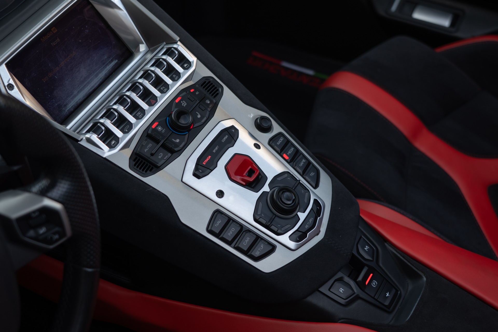 2015 Lamborghini Aventador LP 700-4 Roadster photo 35