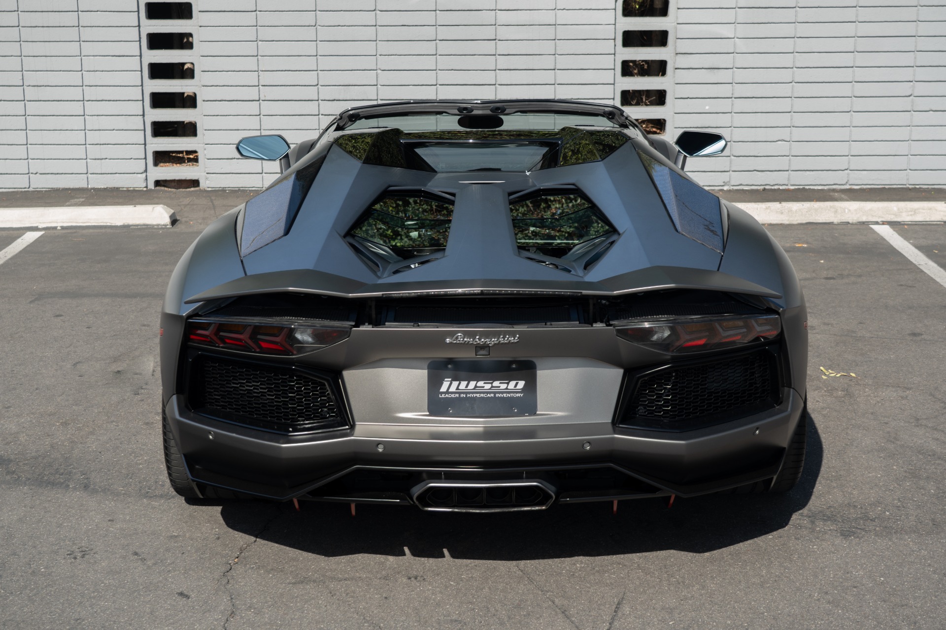2015 Lamborghini Aventador LP 700-4 Roadster photo 4