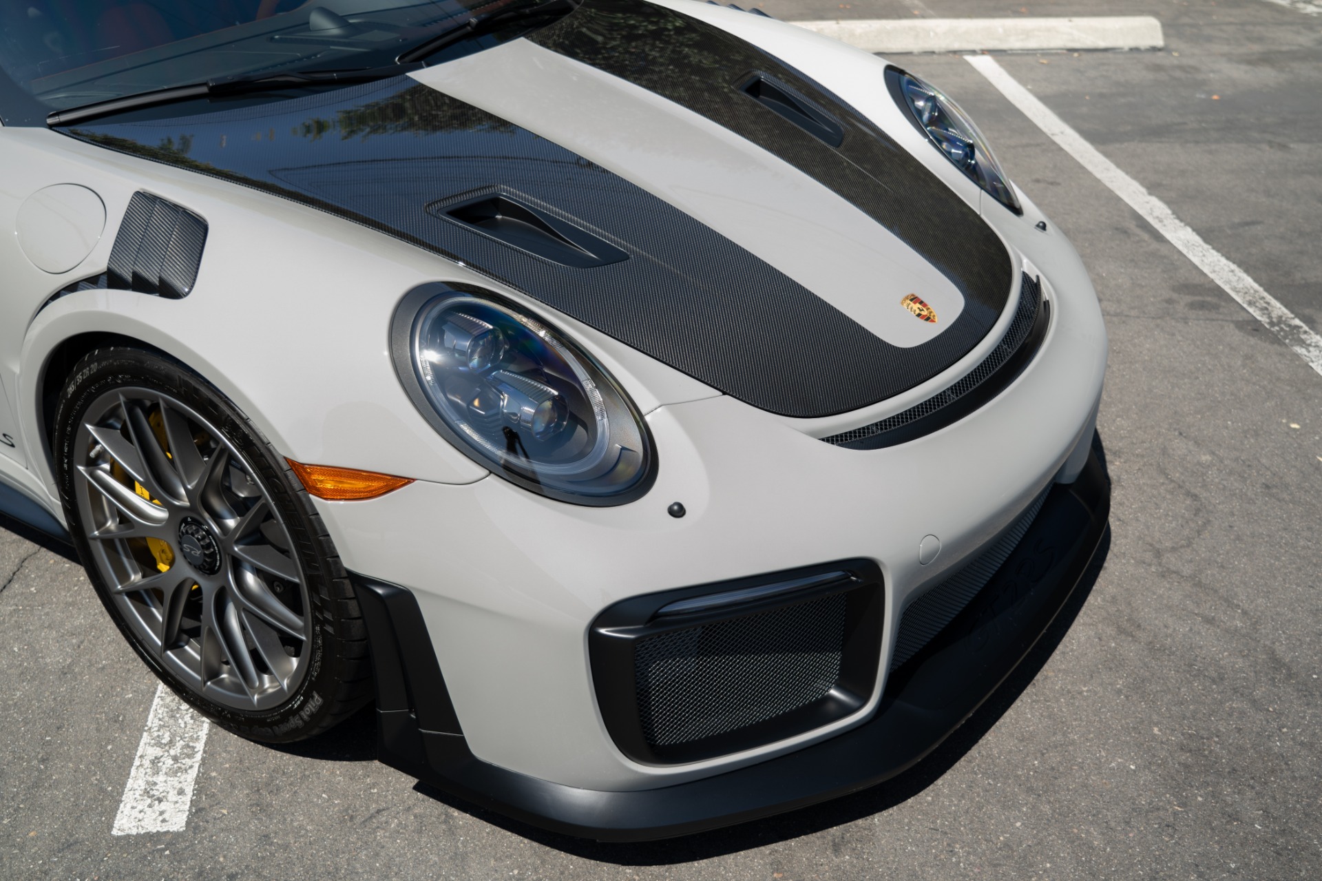 2018 Porsche 911 GT2 RS photo 15